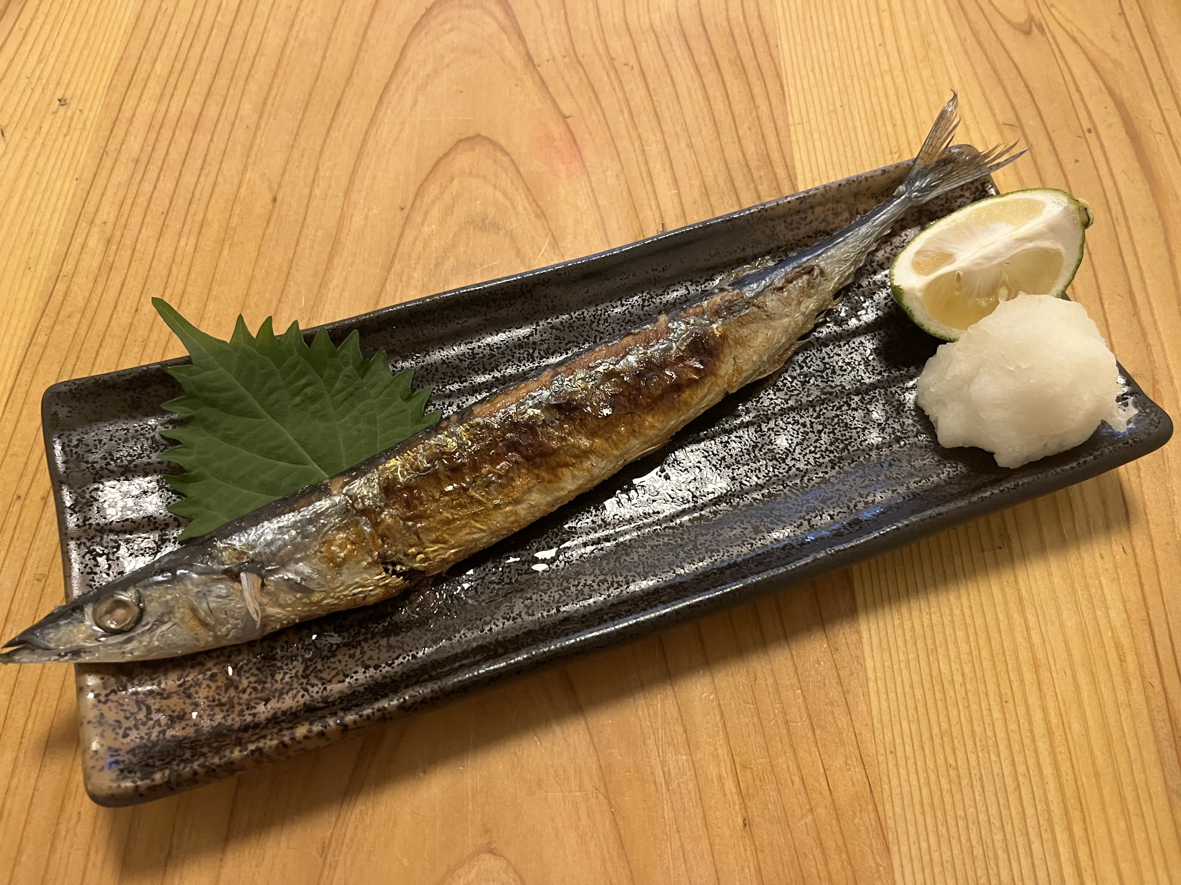 秋刀魚の塩焼き、刺身